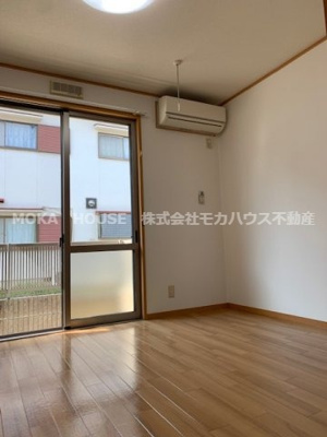 【洋室】 | プランドール夢咲 | 落ち着いた色調の洋室です