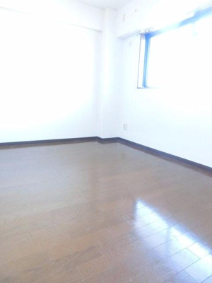 【洋室】 | グローリー | ★別部屋参考写真★