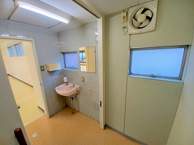 城南建設会館の洗面所