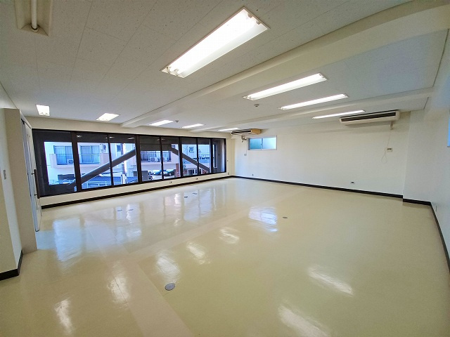 城南建設会館の内装