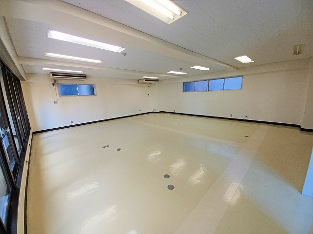 城南建設会館の内装