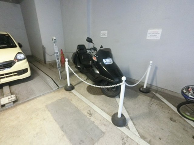 【その他共用部分】 | エトワール山下 | バイク置場です。