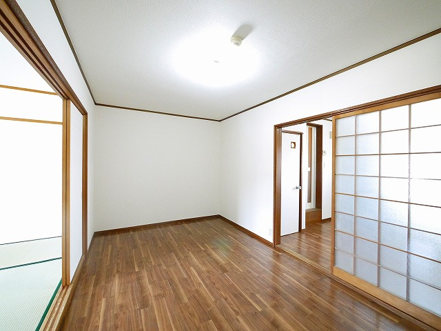 大東マンション（神殿町）の洋室|ゆったりした洋室です