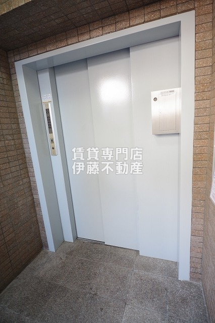 マンションFTYのロビー