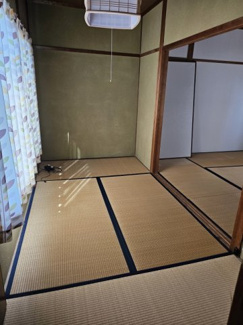 【内装】 | 長曾根南荘 | ２階の4帖和室です