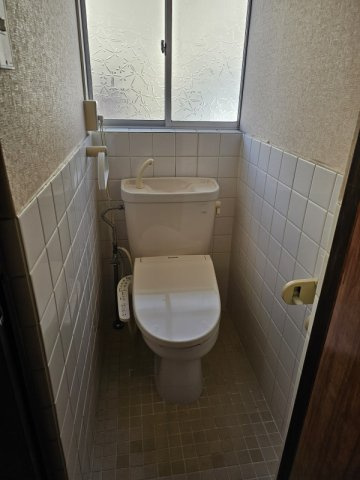 長曾根南荘のトイレ|シャワートイレに変更されています！
