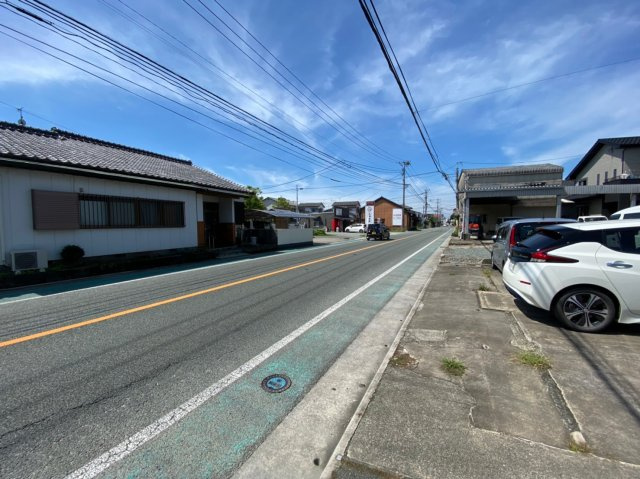 柳川市三橋町蒲船津の中古一戸建の前面道路含む現地写真|前面道路含む現地写真です