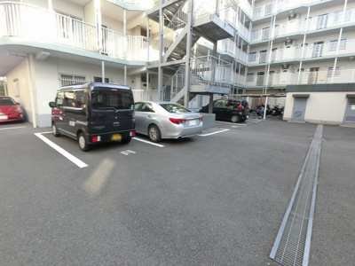 【駐車場】 | 大森第２スカイハイツ | 平置き駐車場です。