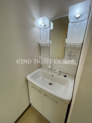 グリーンハイツ梅田東の独立洗面台|独立洗面化粧台が付いています