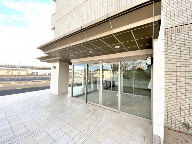 テルミオ常滑のエントランス