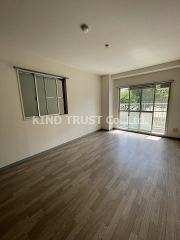 千光シティハイムの居間・リビング