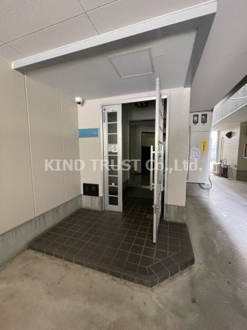 千光シティハイムのエントランス