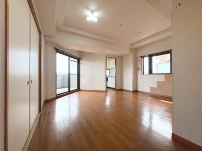 【居間・リビング】 | セラフ豊中向丘壱番館