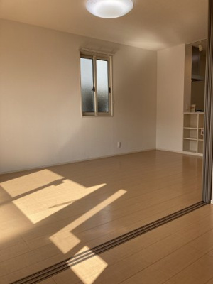 【居間・リビング】 | ブランズ魚津B | 同等モデルです