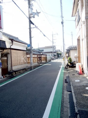 【前面道路含む現地写真】 | 小山4丁目店舗付き住宅