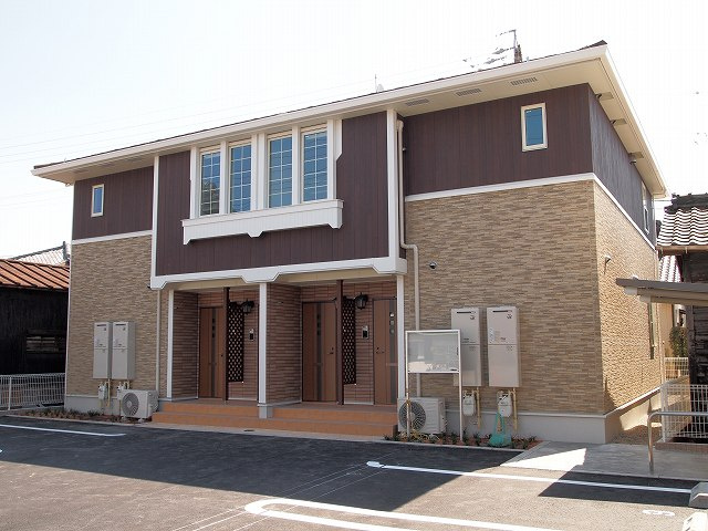 カーサ　ファヴォーレ　Ⅱの駐車場
