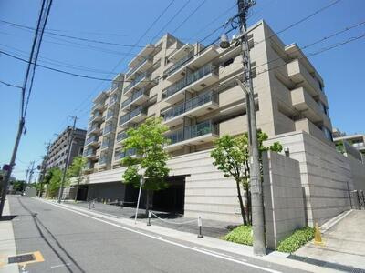 【外観】 | プラウド東山公園〈仲介手数料無料〉東山小・東星中 | リノベーション済み。
保証付きマンションです。