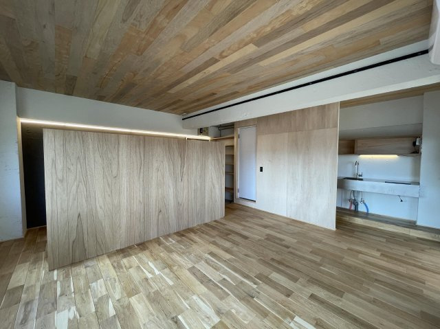 ５７４８５　チサンマンションの洋室