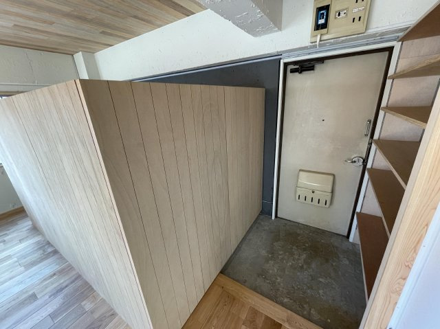 ５７４８５　チサンマンションの玄関