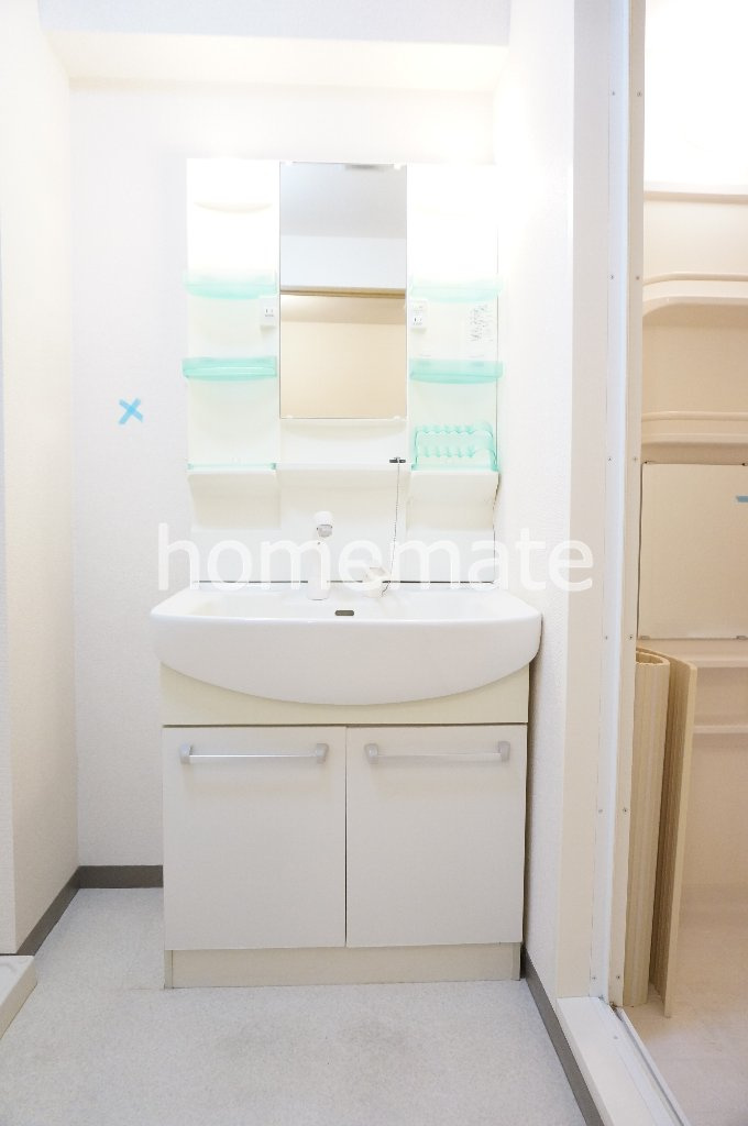 熊本市中央区大江６丁目の賃貸マンションの独立洗面台