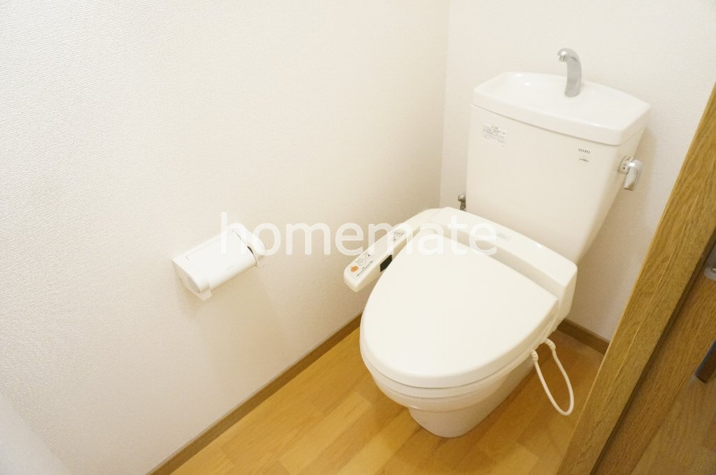 熊本市中央区大江６丁目の賃貸マンションのトイレ