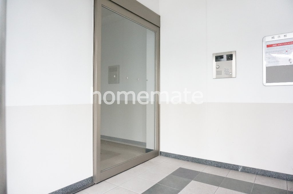 熊本市中央区大江６丁目の賃貸マンションのエントランス