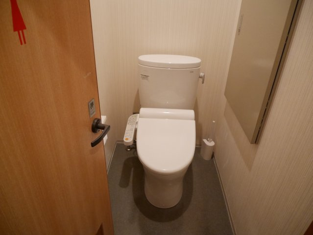 アイ・ふきや　飲食店　居抜き物件のトイレ|１階トイレ