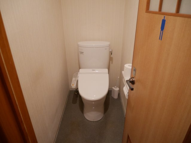 アイ・ふきや　飲食店　居抜き物件のトイレ|１階トイレ