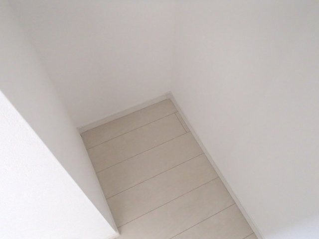 【設備】 | Valenti小阪 | 冷蔵庫置場です