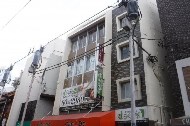 住吉ビルの外観|ブレーメン商店街沿いのRCマンション☆