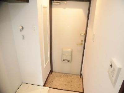 COCO三条天神川（ココ三条天神川）の玄関|玄関・姿見あります。