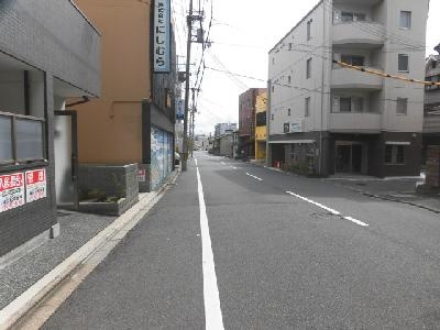 COCO三条天神川（ココ三条天神川）の周辺|前面道路