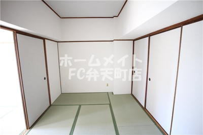 【居間・リビング】 | 市岡グランドビル　新館