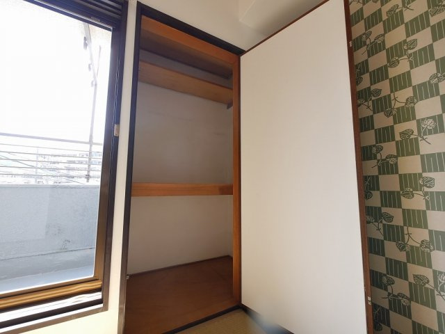 須磨区妙法寺字東谷842-10戸建の収納