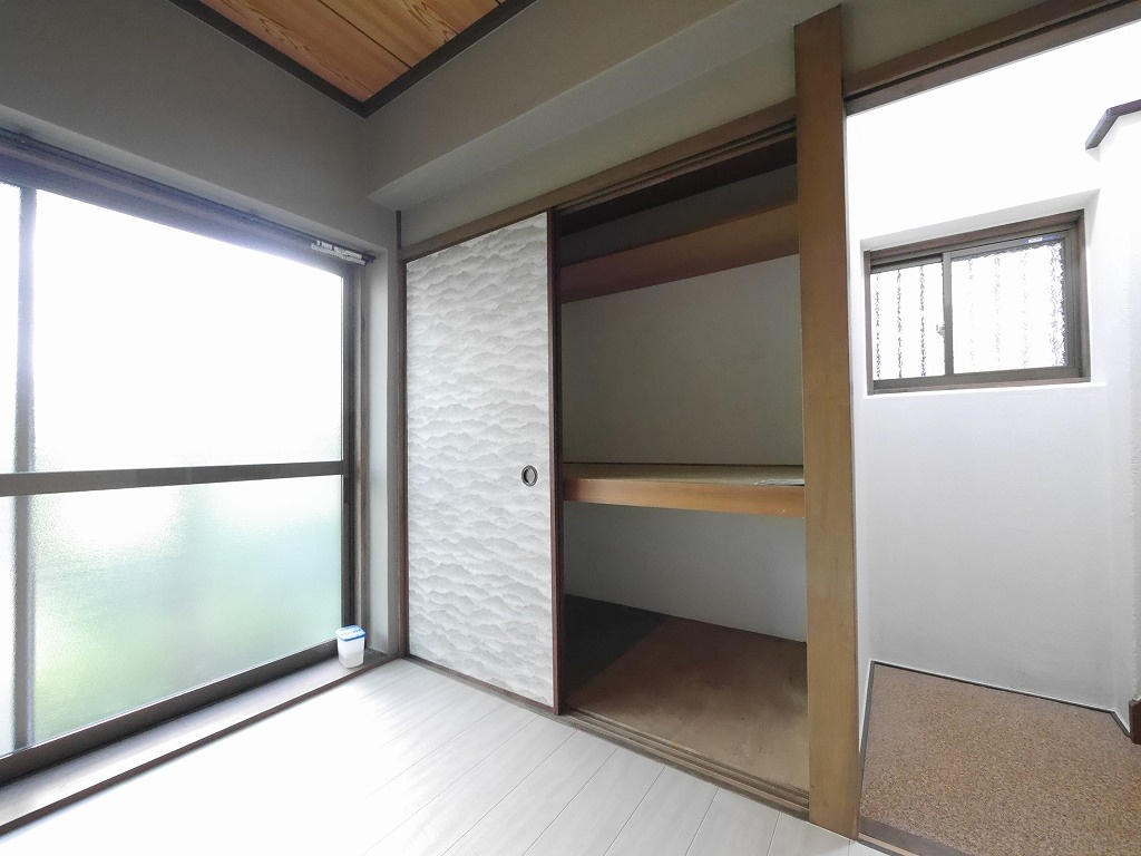 須磨区妙法寺字東谷842-10戸建の収納