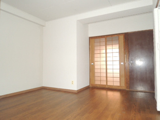 【居間・リビング】 | サンハイツ | 同マンション参考写真