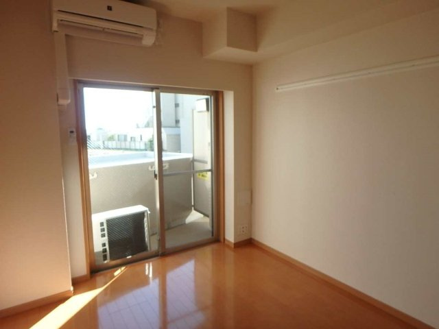 パレステュディオ渋谷ＷＥＳＴの洋室