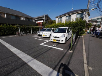 【駐車場】