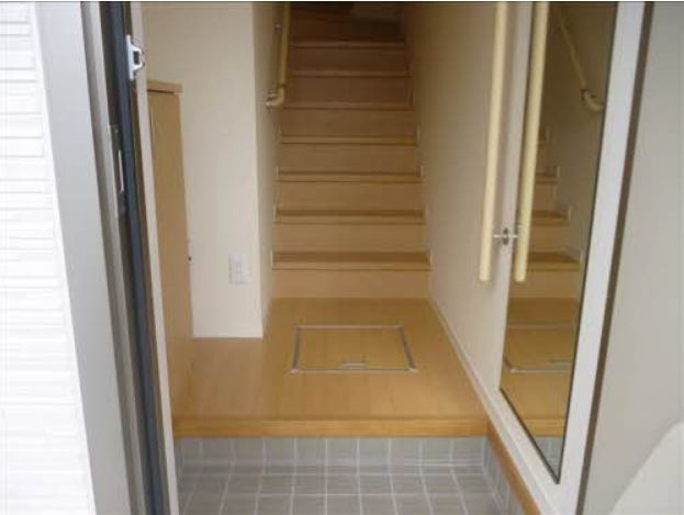 サウスグリーンの玄関