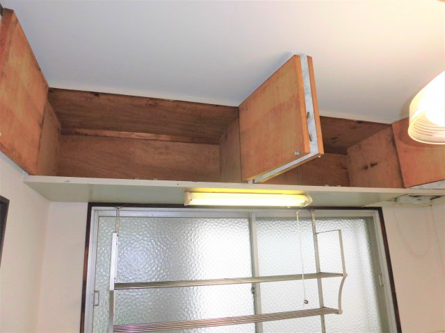 一光静里ビルのキッチン