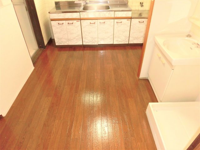 一光静里ビルの居間・リビング