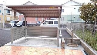 【駐車場】