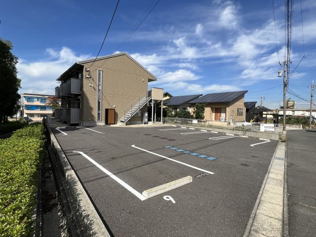 セジュール大清水の駐車場|敷地内に駐車できます。