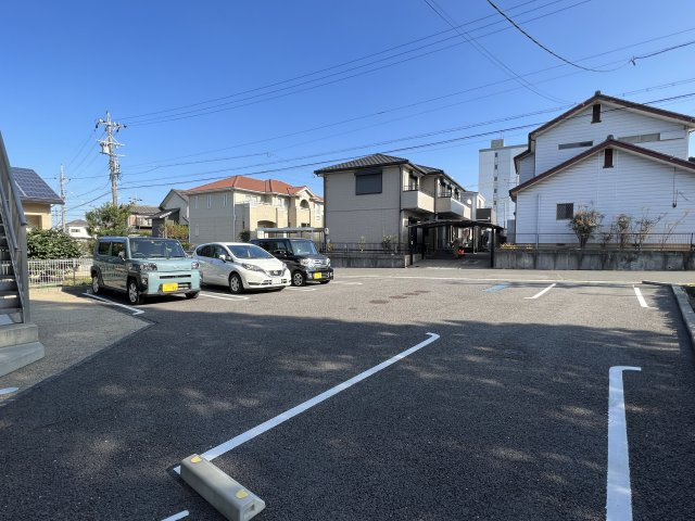セジュール大清水の駐車場
