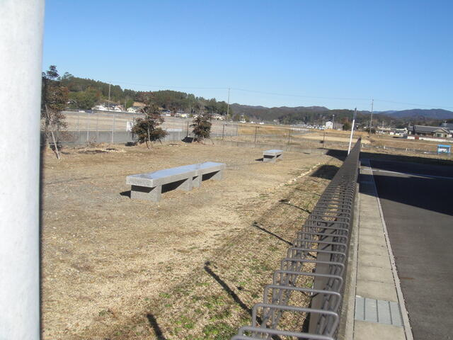 【周辺】 | 公園南東より