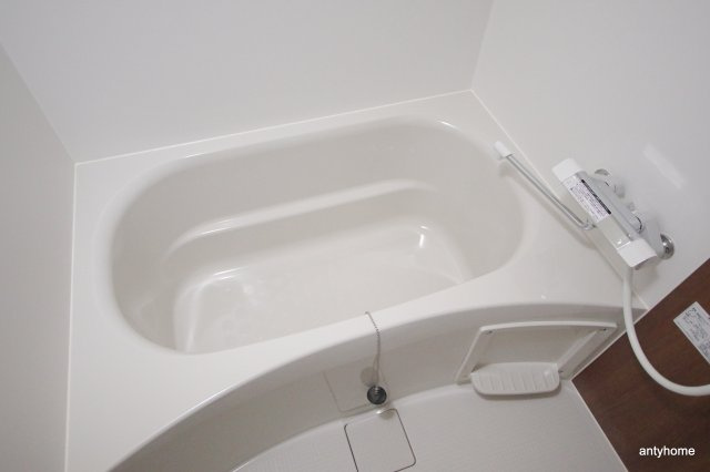 セレニテ福島プリエ 仲介手数料無料の浴室