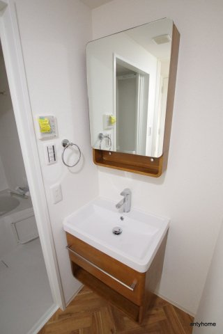 セレニテ福島プリエ 仲介手数料無料の洗面所