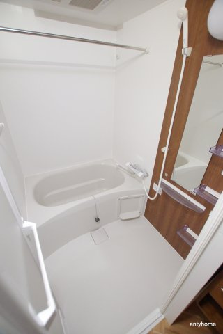 セレニテ福島プリエ 仲介手数料無料の浴室