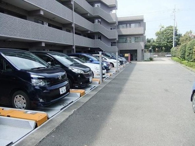 【駐車場】 | エルフェア湘南台