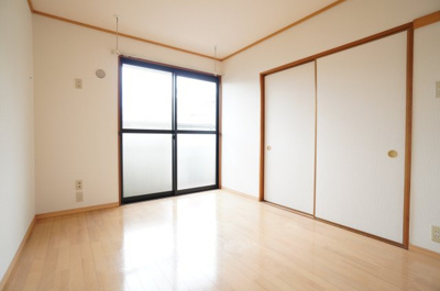 【寝室】 | レインボーハイツ